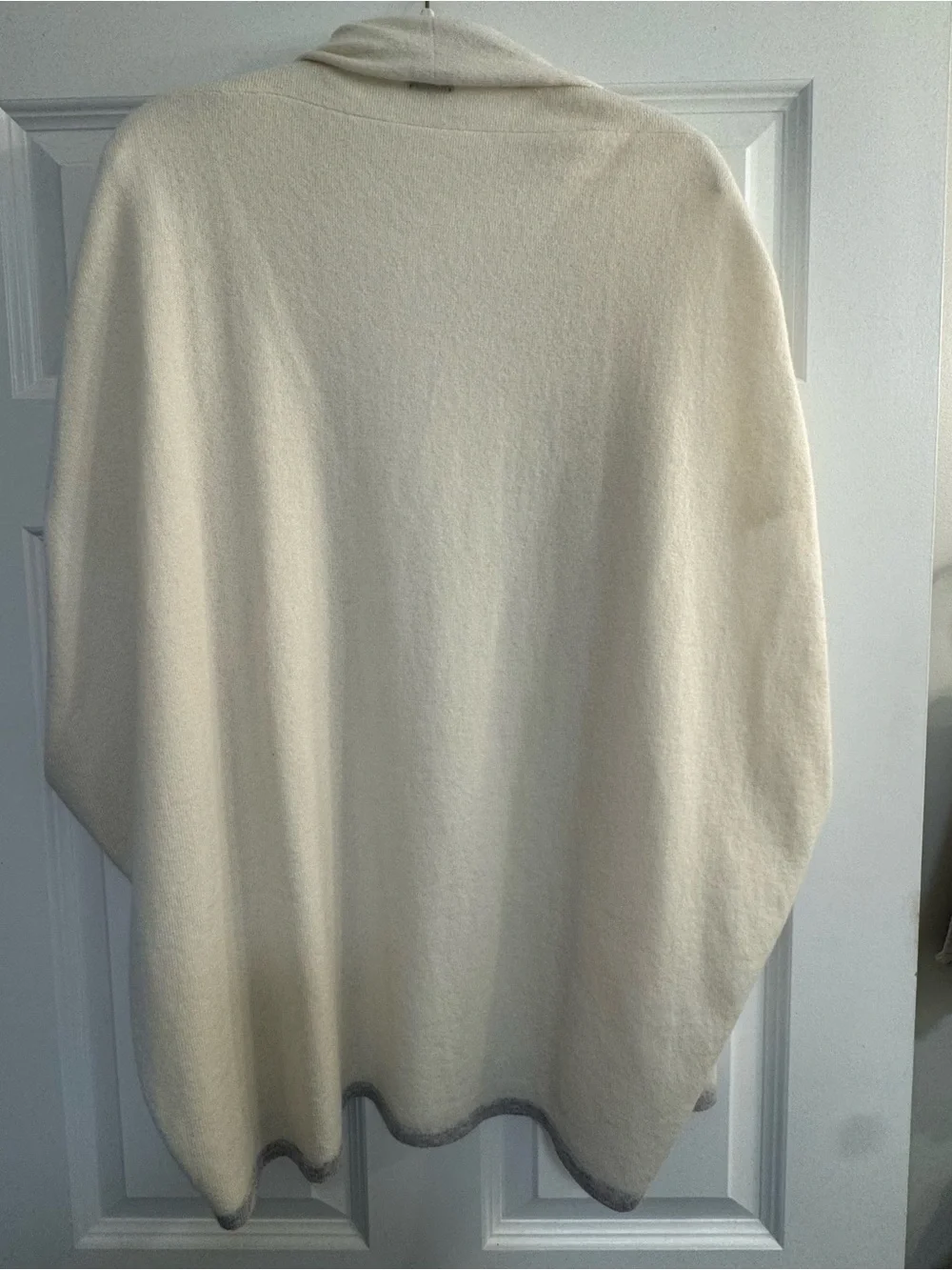 J. McLaughlin Cashmere Cream Wrap